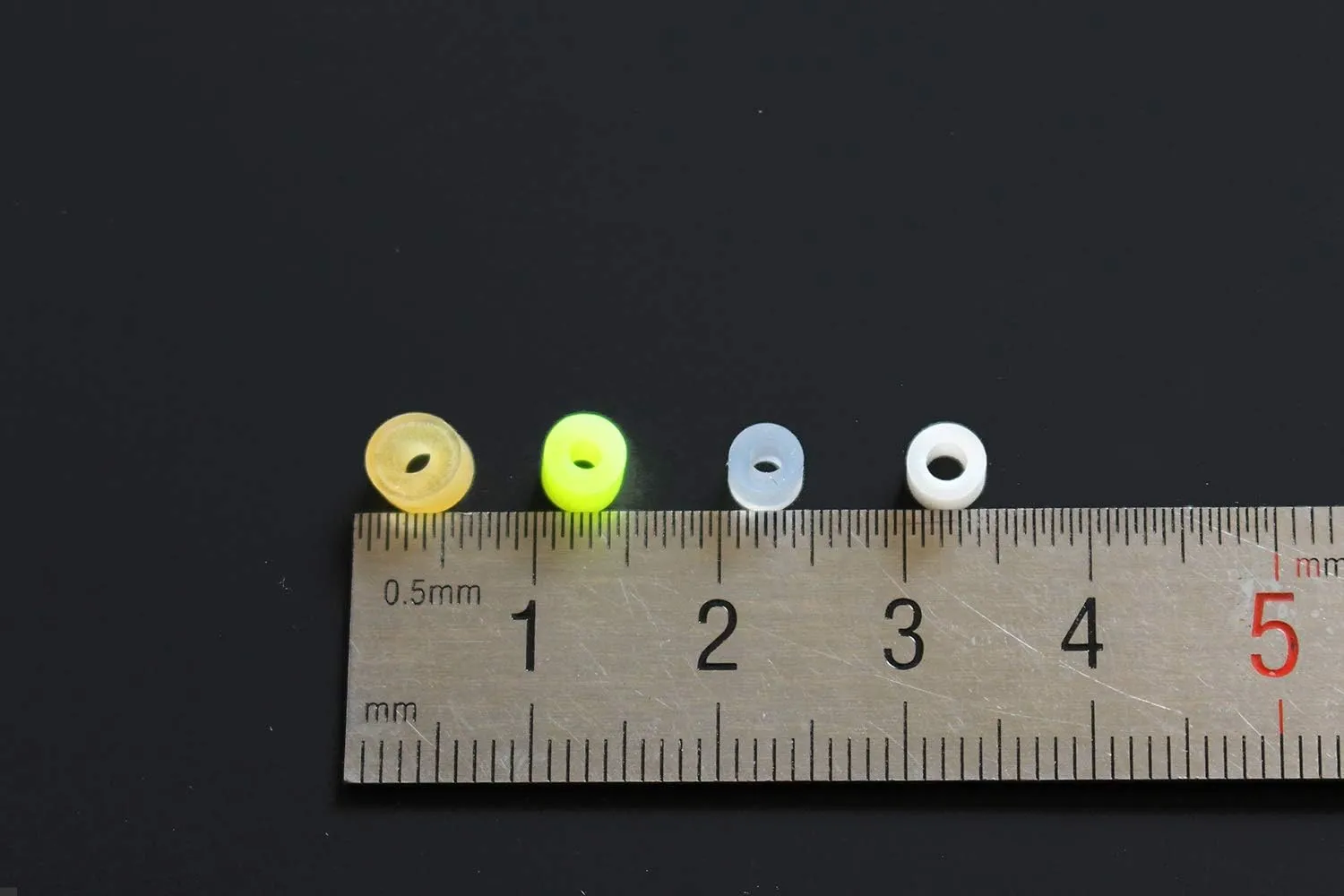 200 pcs 4 Colors Silicone Band Fishing Skirts Tools SpinnerBait Buzzbait Hand Fittings Fishing Accessories Materials
