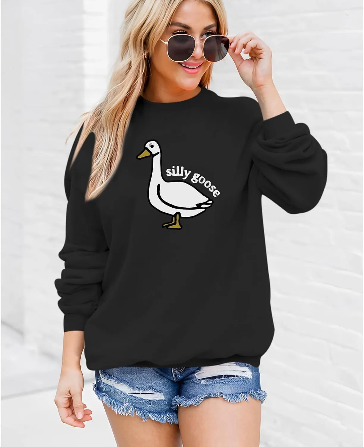 Cute Silly Goose Sweatshirt for Women Teen Girls Duck Letter Graphic Crewneck Long Sleeve Shirt Hoodie Pullover Tops